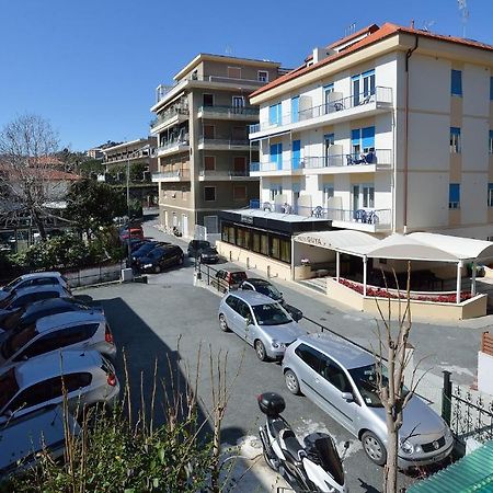 Hotel Guya Varazze Buitenkant foto