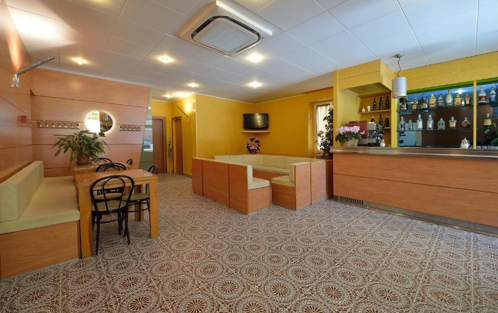 Hotel Guya Varazze Buitenkant foto