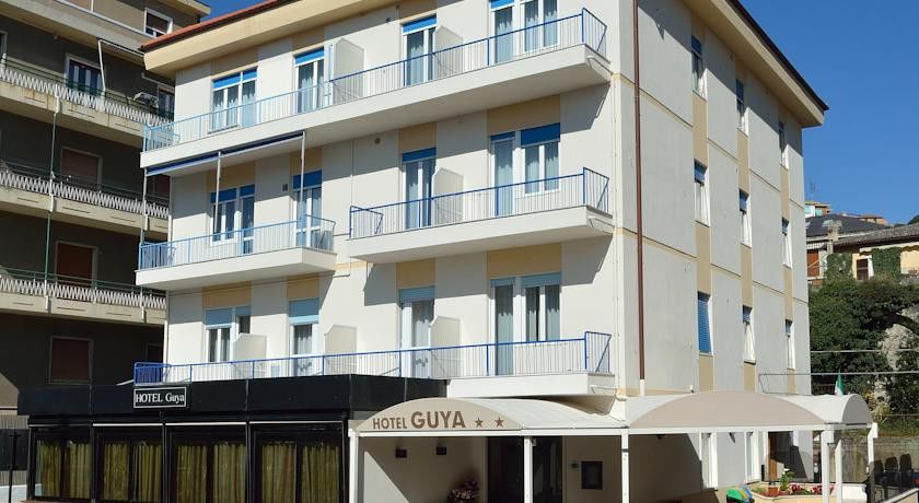Hotel Guya Varazze Buitenkant foto